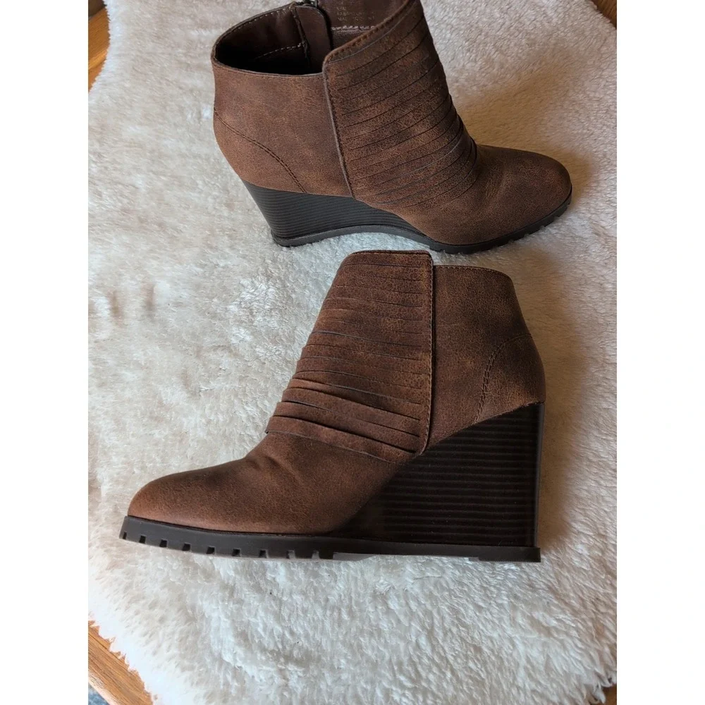 Sugar Womens Sz 8.5 M Shoes Brown Vegan Zip Up tassel Comfort Wedge Ankle Boots